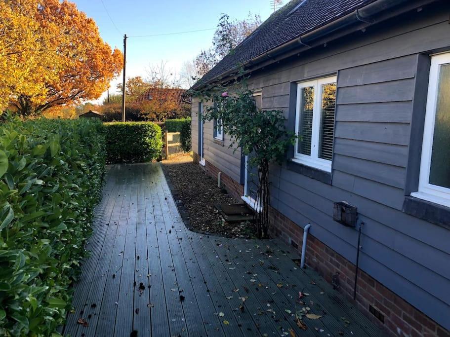 Converted Countryside Barn Inkpen Exterior photo